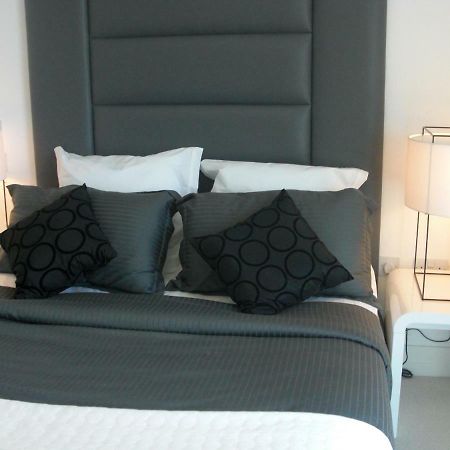 Luxury Modern Apartment Лестер Экстерьер фото