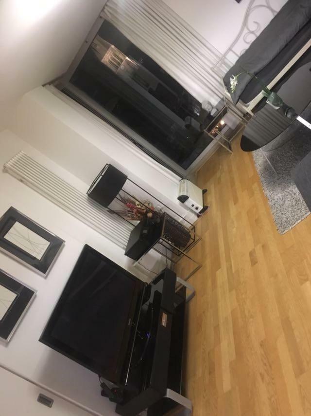 Luxury Modern Apartment Лестер Экстерьер фото